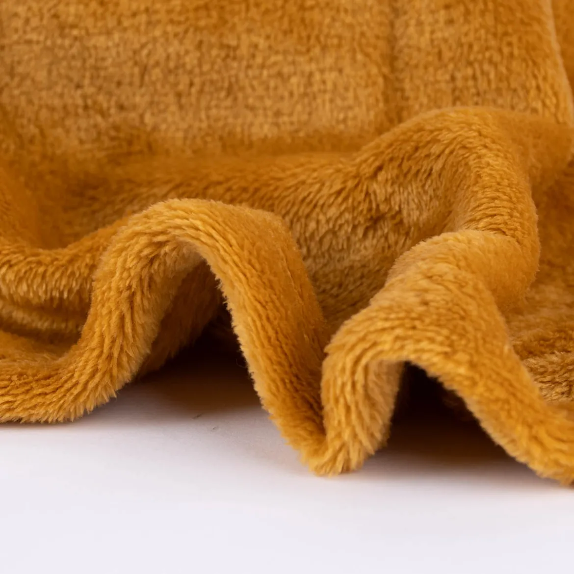 Große Kuscheldecke aus Microfaser einfarbig camel braun 180x220cm