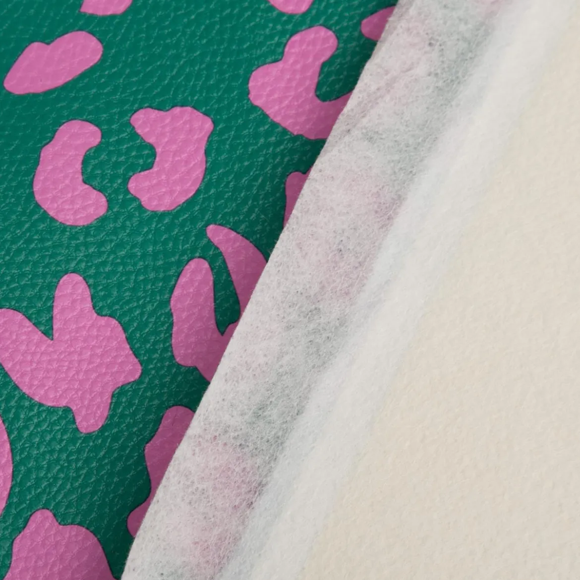 Happy Leo Kunstleder Leo Grün Pink von Cherry Picking by Swafing