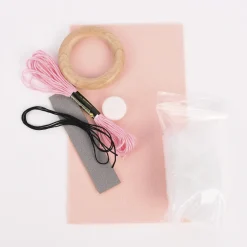 HardiCraft Wollfilzset zum Sticken für Stern-Rassel rosa mehrteilig