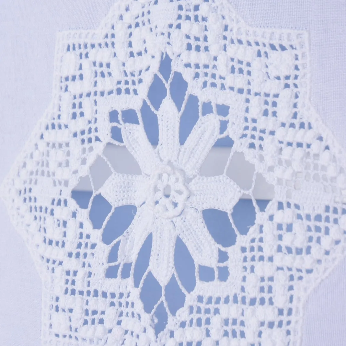 Häkelspitze Häkelgardine Seitenschal mit Schlaufen und Häkeldetail Sternornament weiß 70x180cm