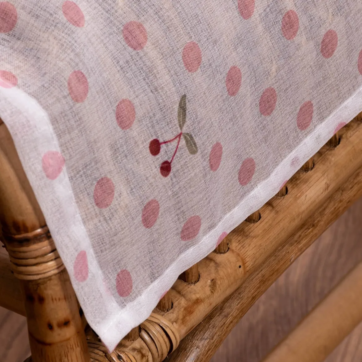 Kinderzimmer Ösengardine gemustert Punkte mit Kirschen halbtransparent weiß rosa 140x260cm