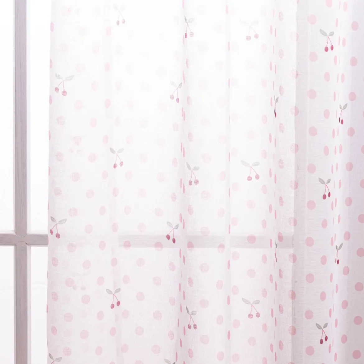 Kinderzimmer Ösengardine gemustert Punkte mit Kirschen halbtransparent weiß rosa 140x260cm