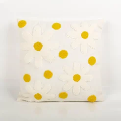 Kissen Camille Blüten getuftet wollweiß gelb 45 x 45 cm