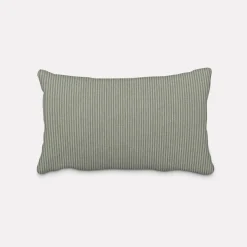 Kissenhülle aus Dobbystoff mit schmalen Streifen grün beige in versch. Größen von SCHÖNER LEBEN.