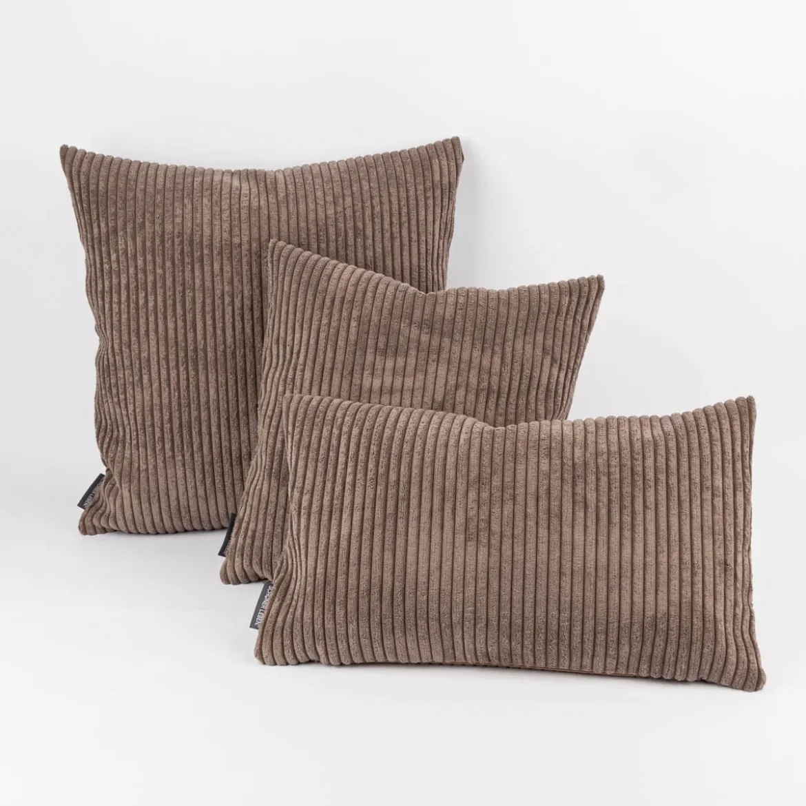 Kissenhülle Breitcord Baby Rib nougat braun verschiedene Größen von SCHÖNER LEBEN.