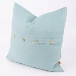 Kissenhülle Erik mit Knopfleiste aus 100 % Leinen 47x47cm eisblau