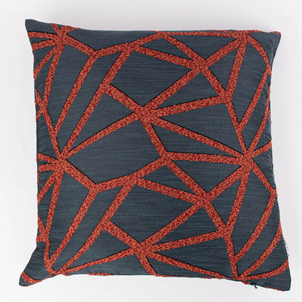 Kissenhülle NET-ECO grafisches Jacquard-Muster mit Boucleeffekten verschiedene Farben 48x48cm von Neutex for you!