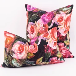 Kissenhülle Rosetta Rosen schwarz pink in versch. Größen von SCHÖNER LEBEN.
