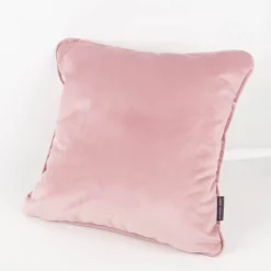 Kissenhülle Samt LeVelvet mit Kederumrandung rosa 70x70cm von SCHÖNER LEBEN.