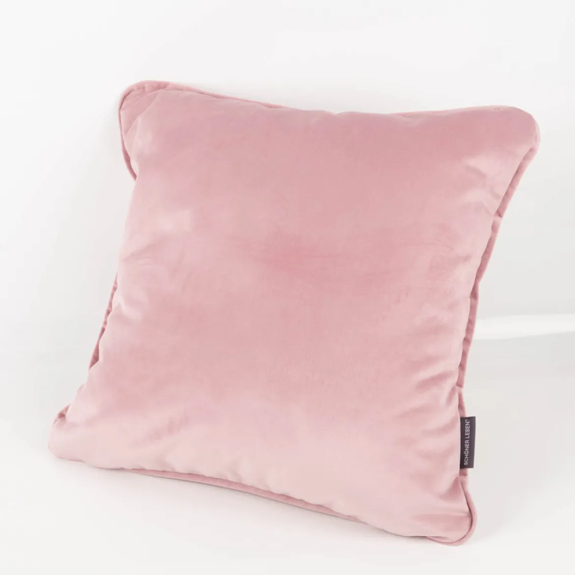 Kissenhülle Samt LeVelvet mit Kederumrandung rosa 70x70cm von SCHÖNER LEBEN.