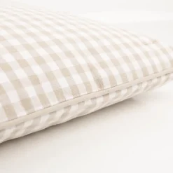 Kissen Karo weiß natur mit Kederumrandung aus recycelten Garnen 45 x 45 cm