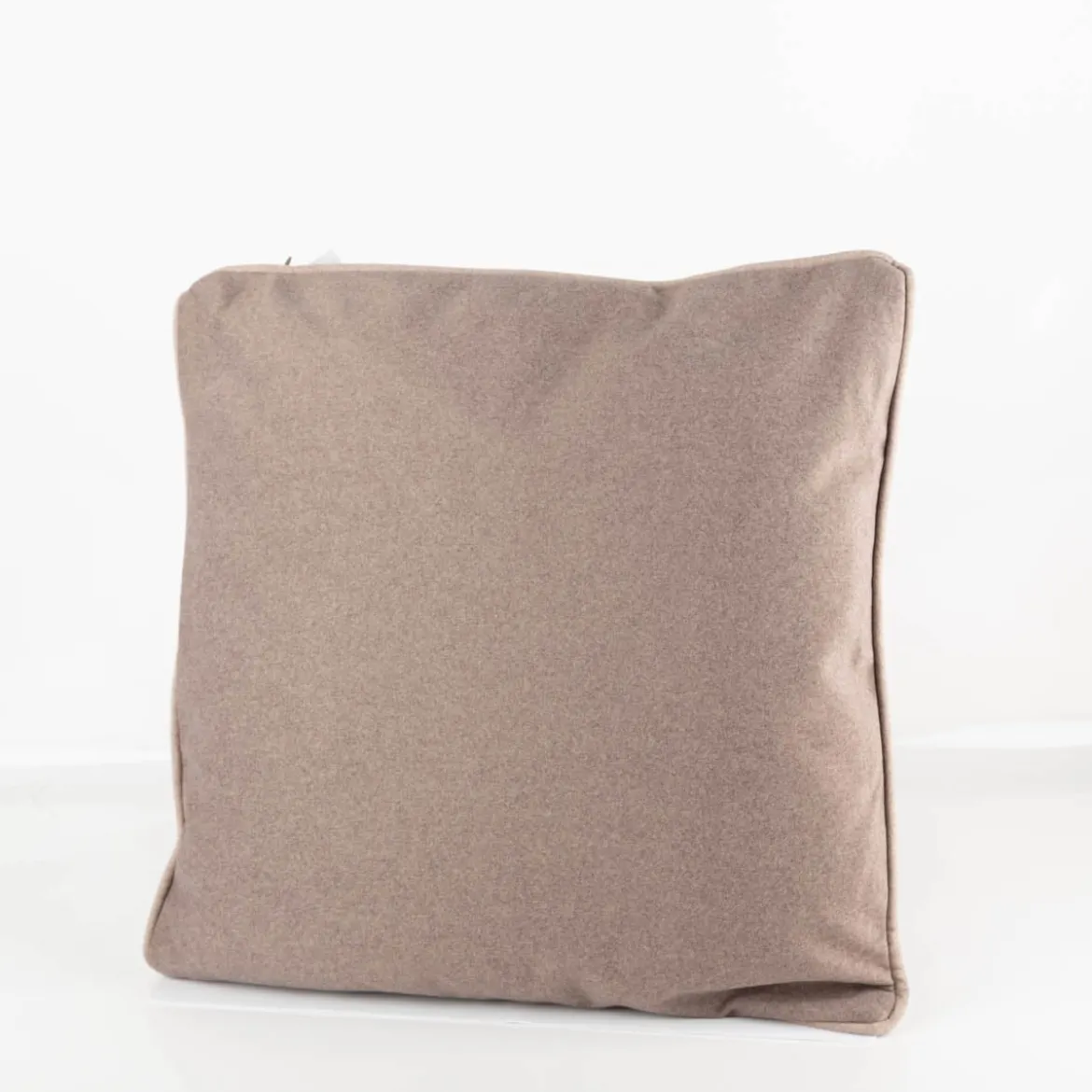 Kissen Morey Filzoptik mit Kederumrandung taupe 50x50cm