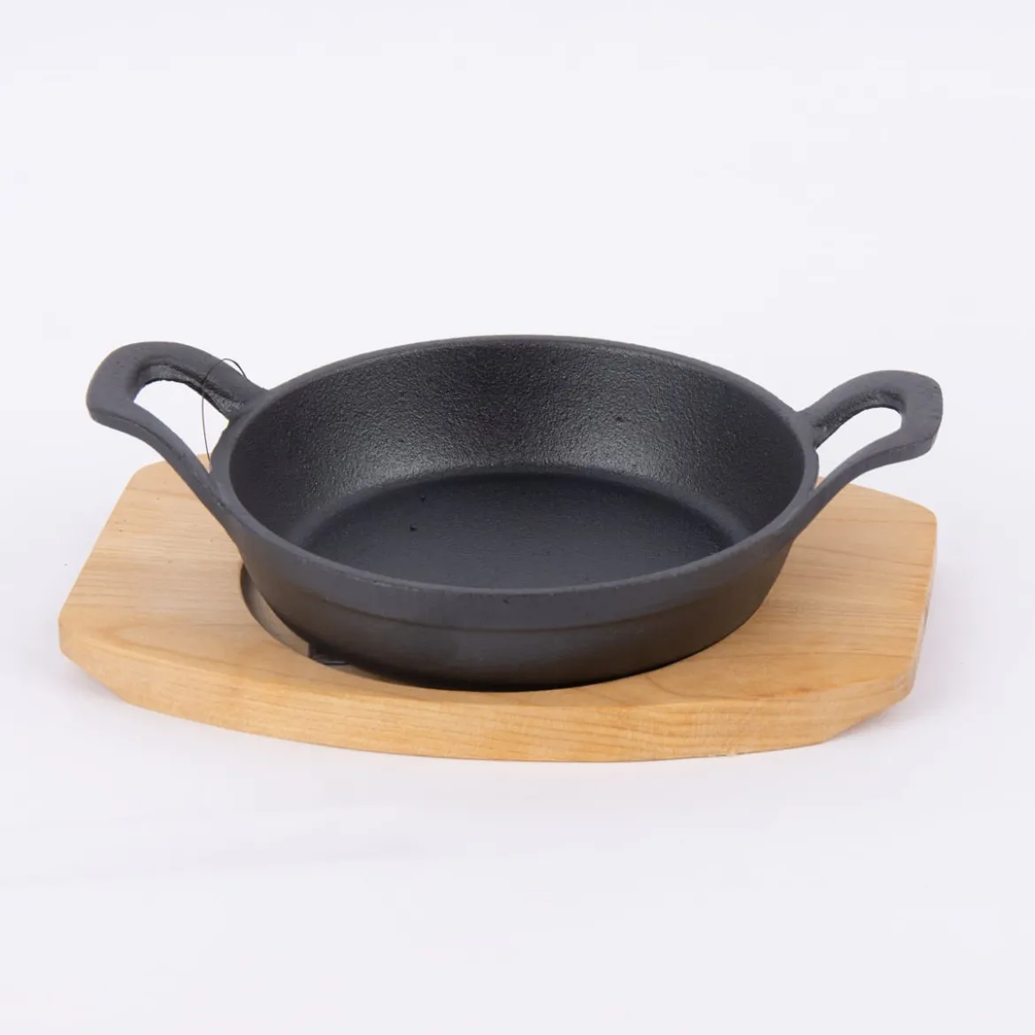 Kleine Gusseisen Pfanne mit Holzbrett schwarz natur 22,5x15x4cm