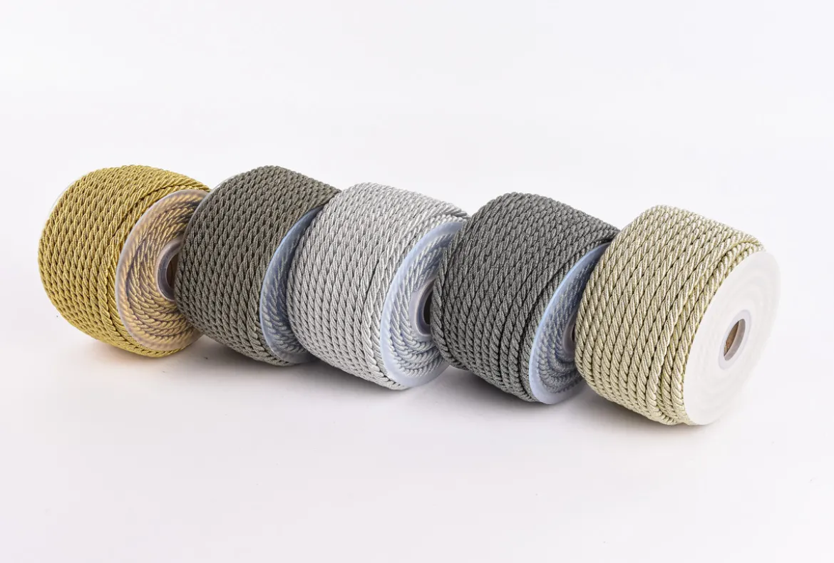 Kordel Zierband goldfarbig hell Glitzer Breite: 0,6cm