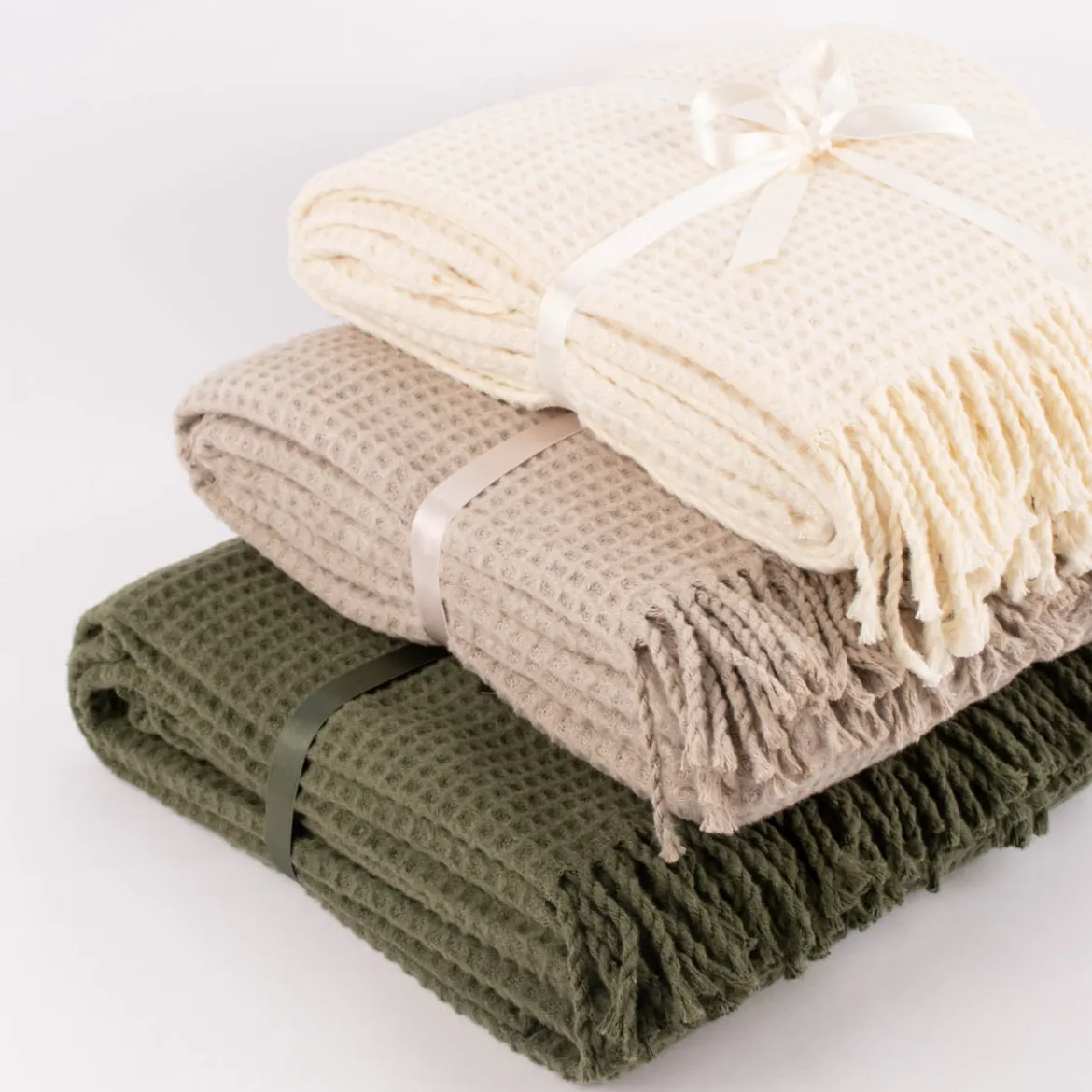 Kuscheldecke mit Waffelstruktur und Fransen grün 150x200cm