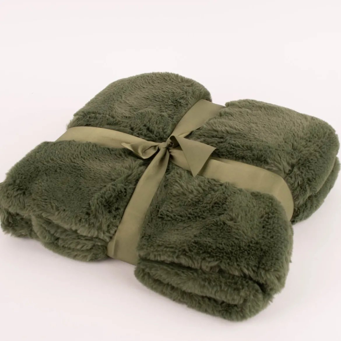 Kuscheldecke zweilagig aus Polyesterplüsch einfarbig khaki grün 130x160cm