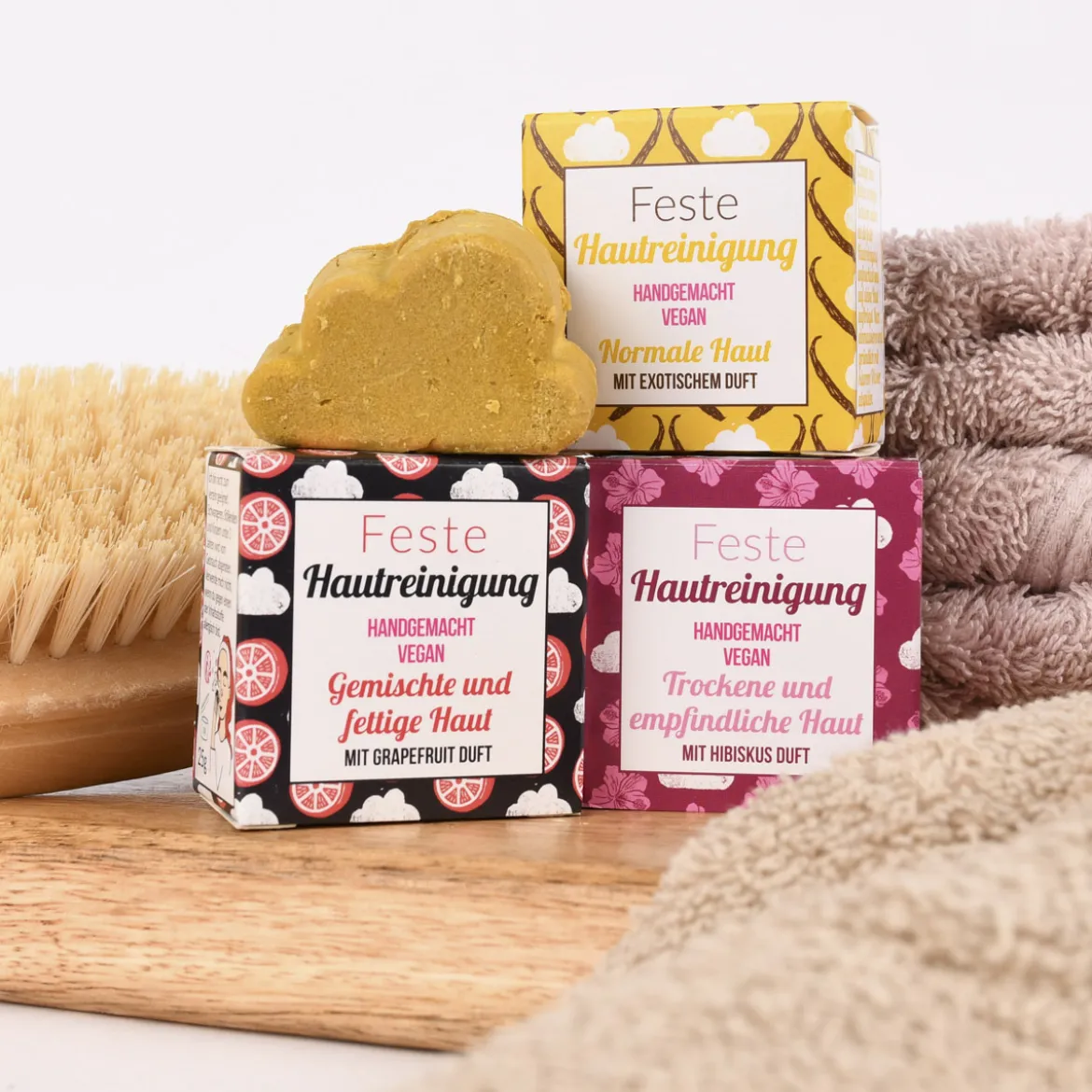 Lamazuna Feste Gesichtsreinigung mit Hibiskus für trockene und empfindliche Haut 25g