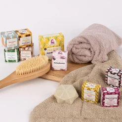 Lamazuna Feste Gesichtsreinigung mit exotischem Duft normale Haut 25g