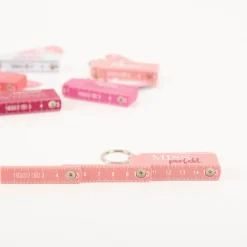 La Vida Mini-Zollstock Miss Perfekt rosa Schlüsselanhänger