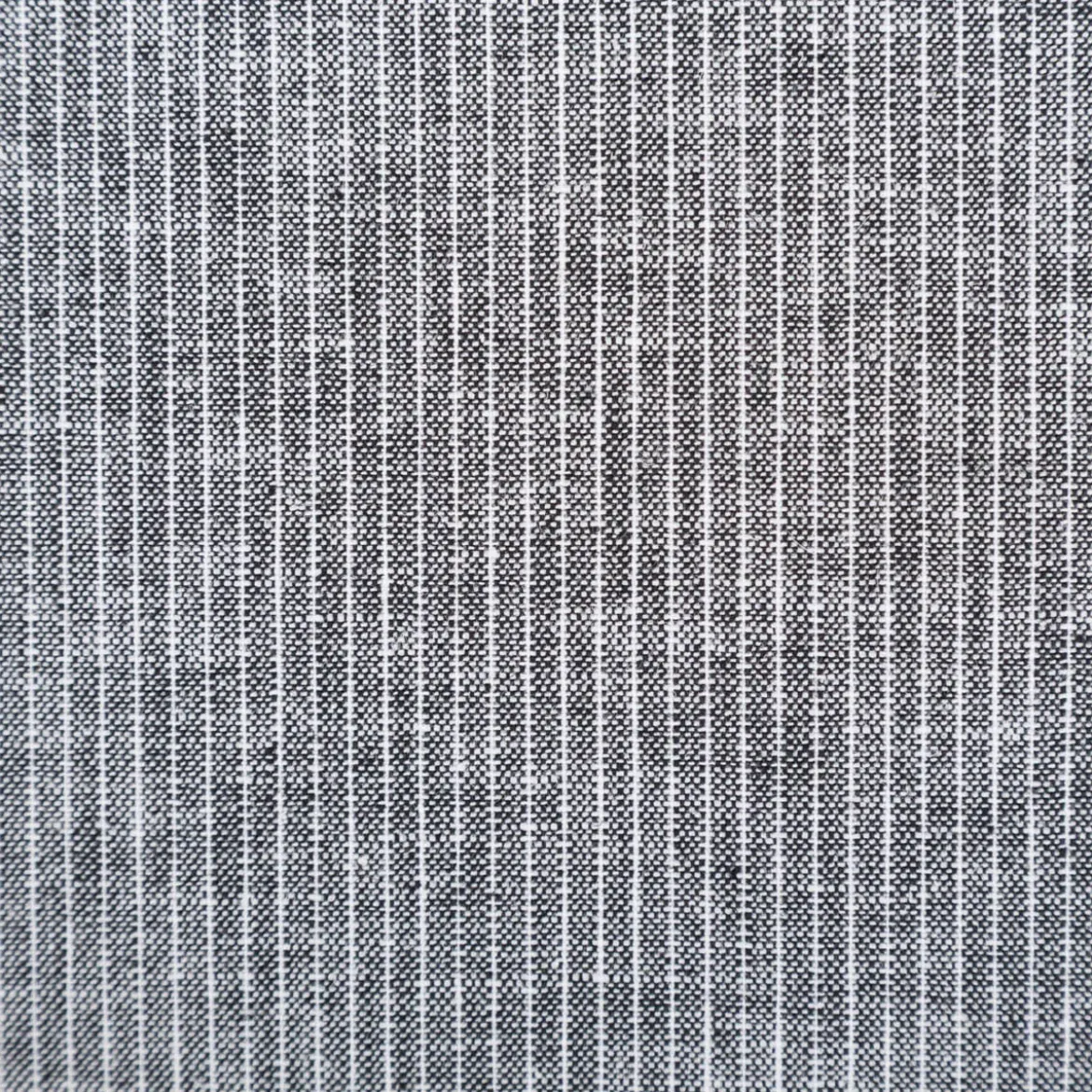 Leinen-Baumwollstoff Chambray Nadelstreifen meliert schwarz 1,38m Breite