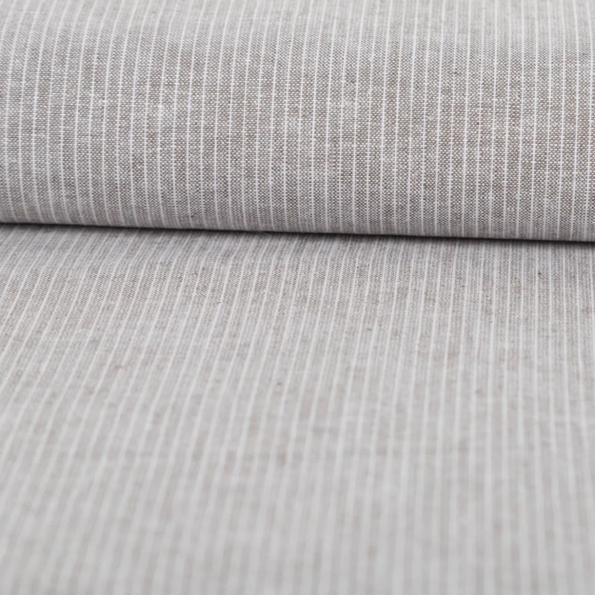 Leinen-Baumwollstoff Chambray Nadelstreifen meliert khaki-grün 1,38m Breite
