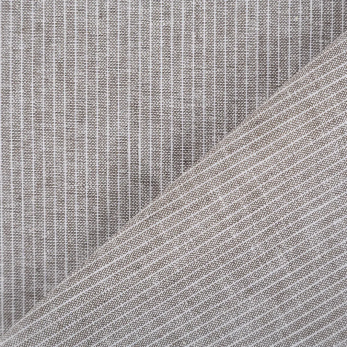 Leinen-Baumwollstoff Chambray Nadelstreifen meliert khaki-grün 1,38m Breite