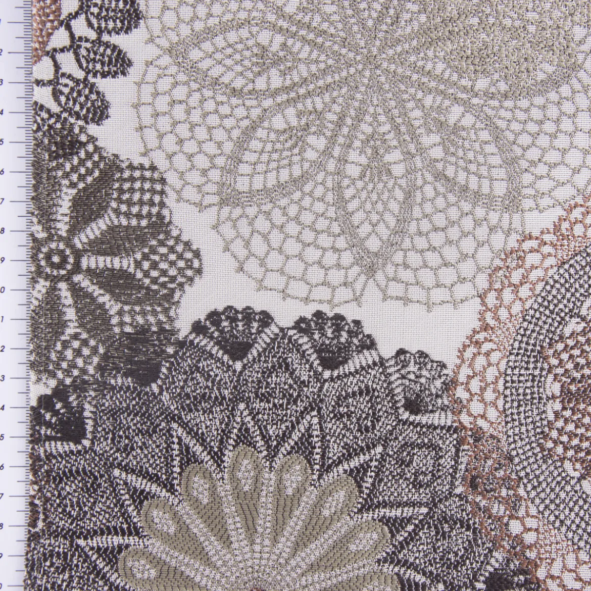 Möbelstoff Polsterstoff Dekostoff Doily Mandala Blumen mocca 1,40m Breite