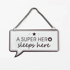 Metallschild A Super Hero Sleeps Here in der Größe 14x9cm von Clayre & Eef