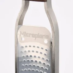 Microplane Master Series Zester Reibe fein mit Walnussholzgriff 31x3,9cm