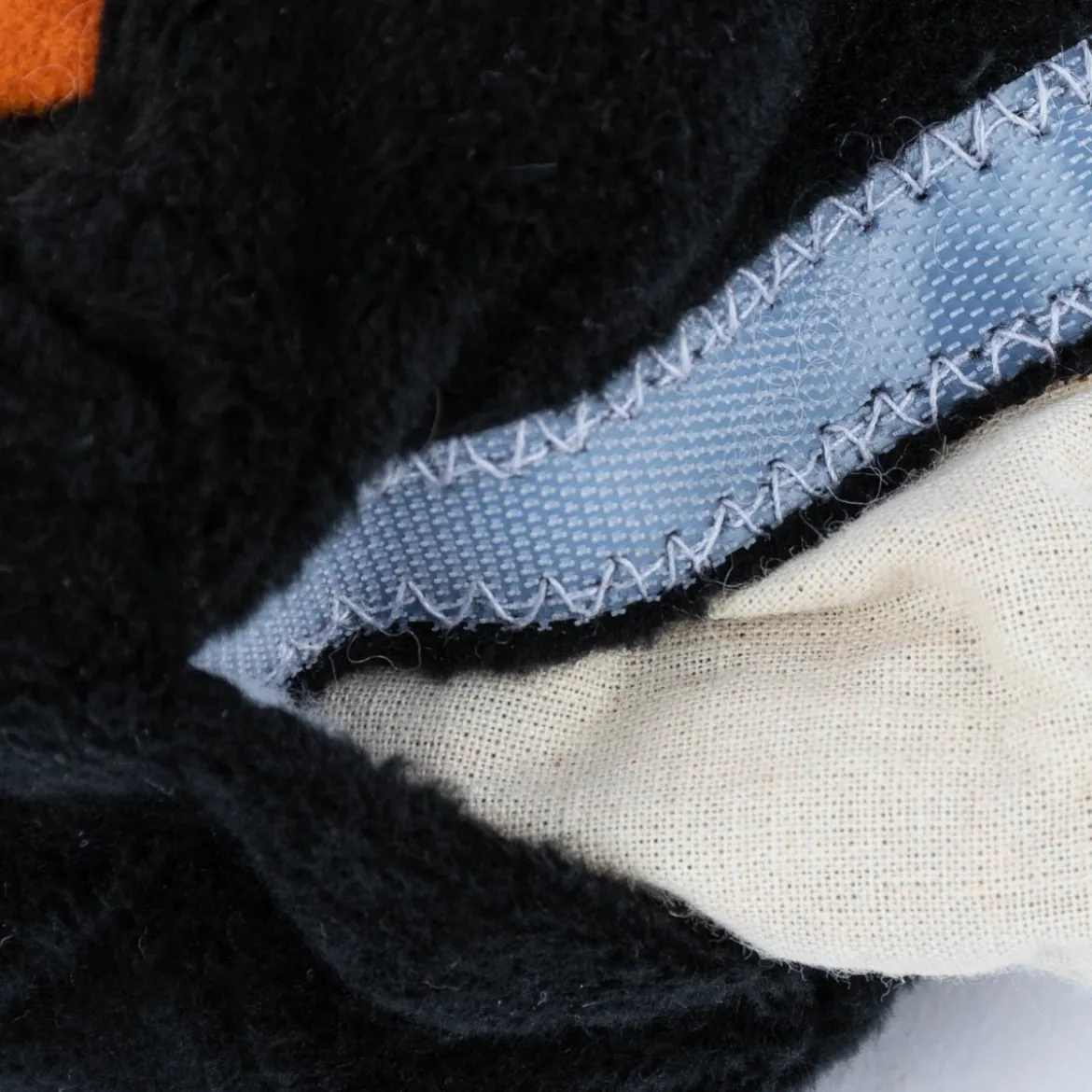 Midi Wärmetier Pinguin schwarz weiß orange mit 100% Hirse Füllung von Habibi Plush