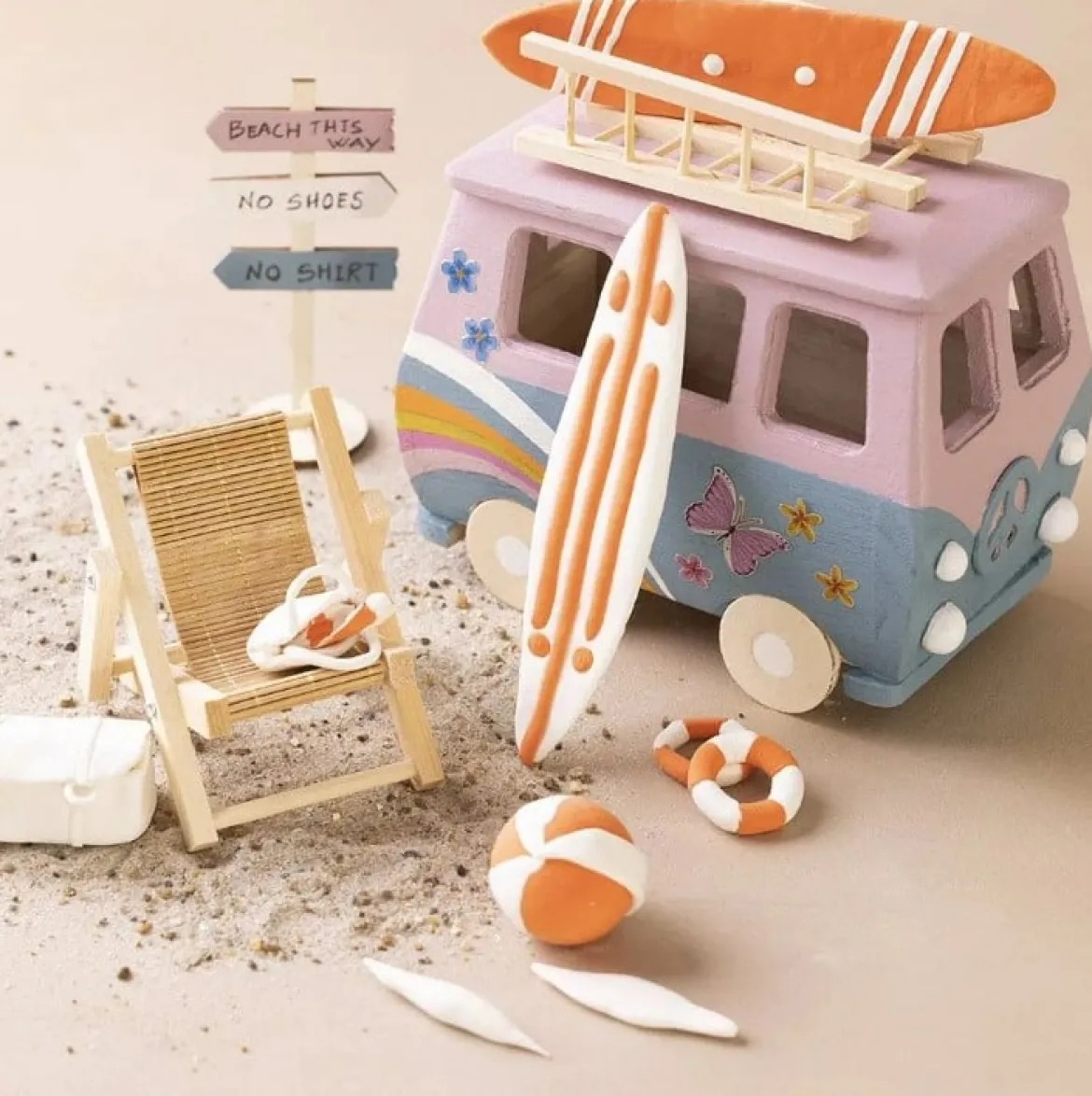 Minibus aus Holz 17x10x13cm von Creativ Company