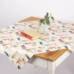 Mitteldecke Tischdecke aus Baumwolle mit Hunden beige bunt in versch. Größen von SCHÖNER LEBEN.