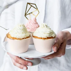 Muffin Cupcake Förmchen mit goldfarbigem Rand hellrosa 6 Stück 5x7,5x5cm