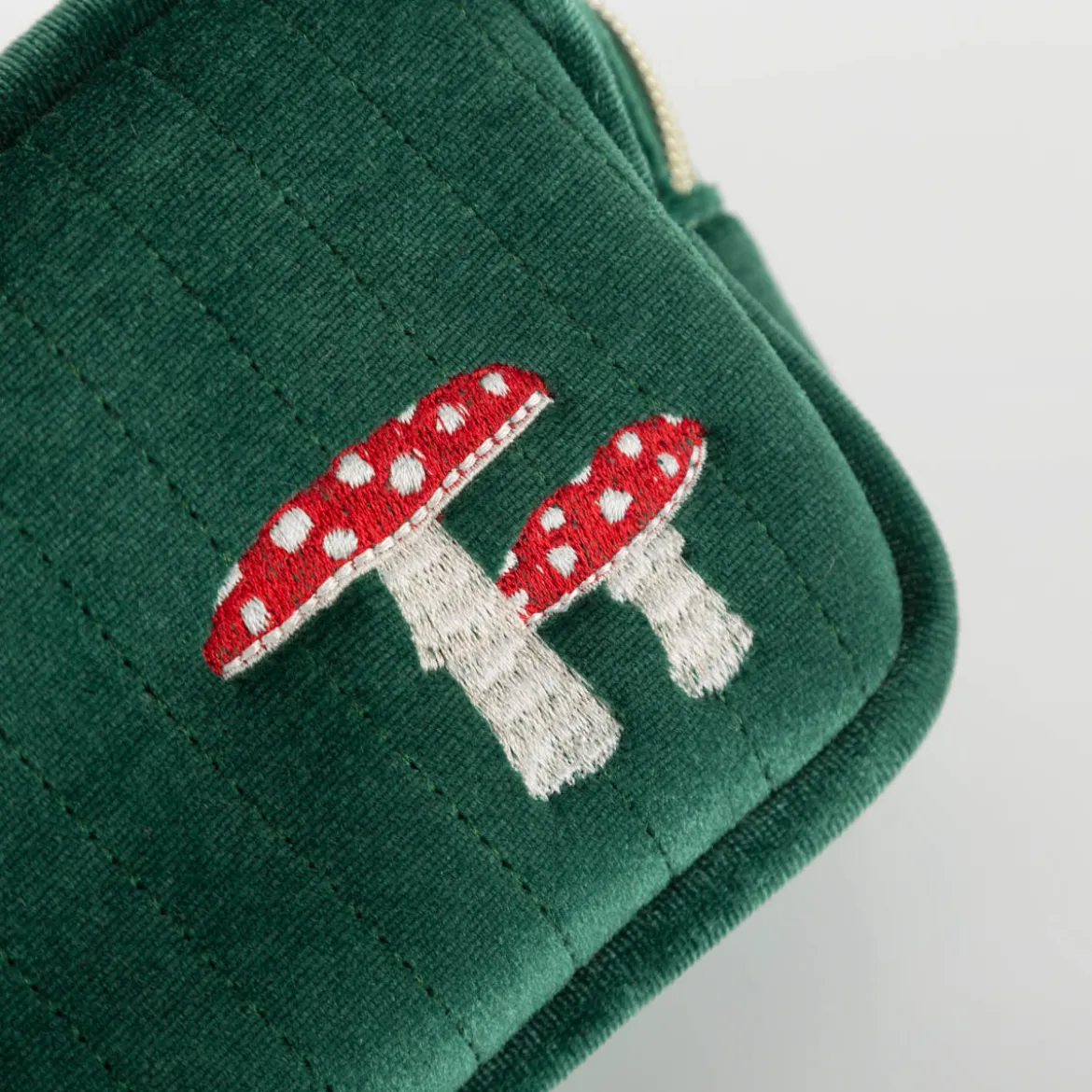 Mushroom Makeup Bag von Sass & Belle grün 9x18x13cm (BxLxH)