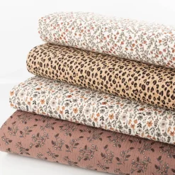 Musselin Stoff Baumwolle Madeleine Mini Blumen Blätter beige 1,30m Breite