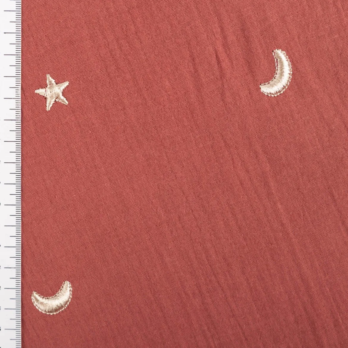 Musselin Stoff Double Gauze STARS Stickerei Sterne Mond rot 1,35m Breite