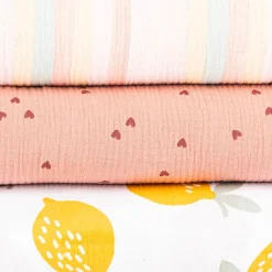 Musselin Stoff SMALL HEARTS Herzchen blush rosa 1,35m Breite