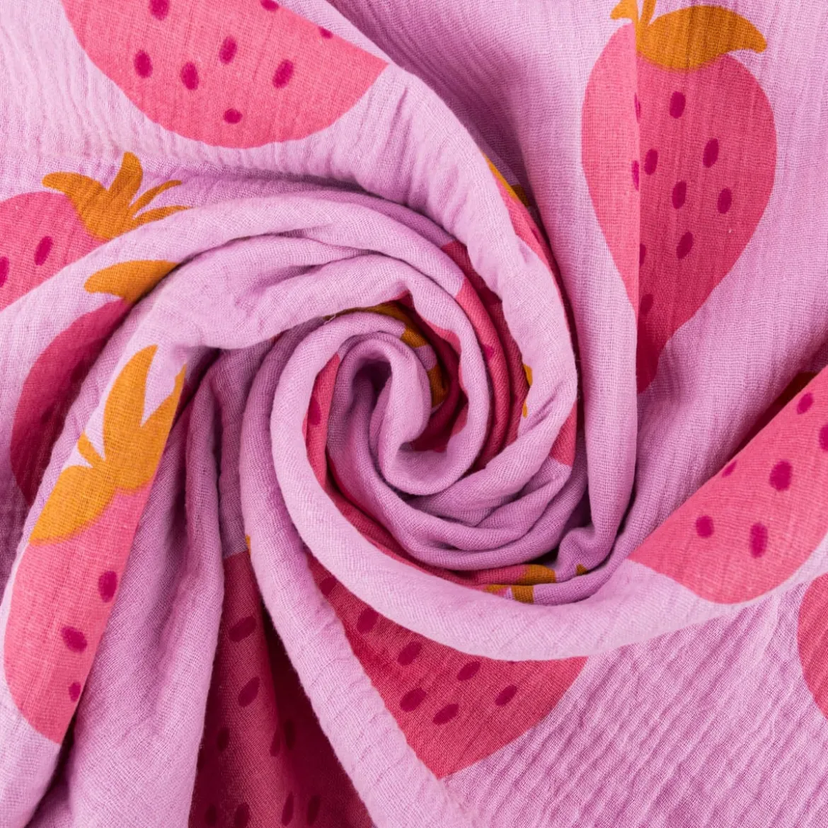 Musselin Stoff STRAWBERRIES Erdbeeren groß hell lila pink 1,35m Breite