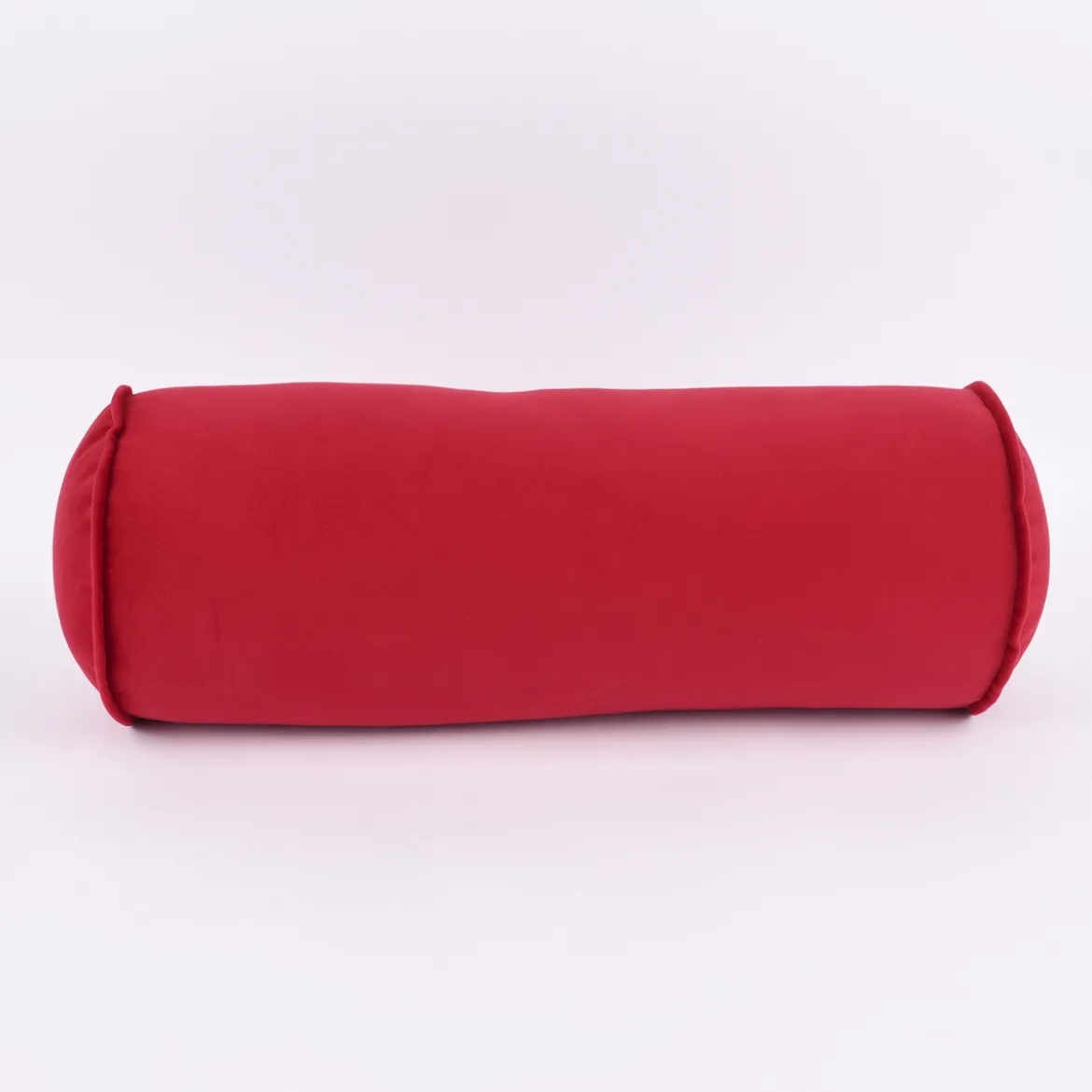 Nackenrolle aus Samt mit Kederumrandung und Reißverschluss rot 20x55cm von SCHÖNER LEBEN.