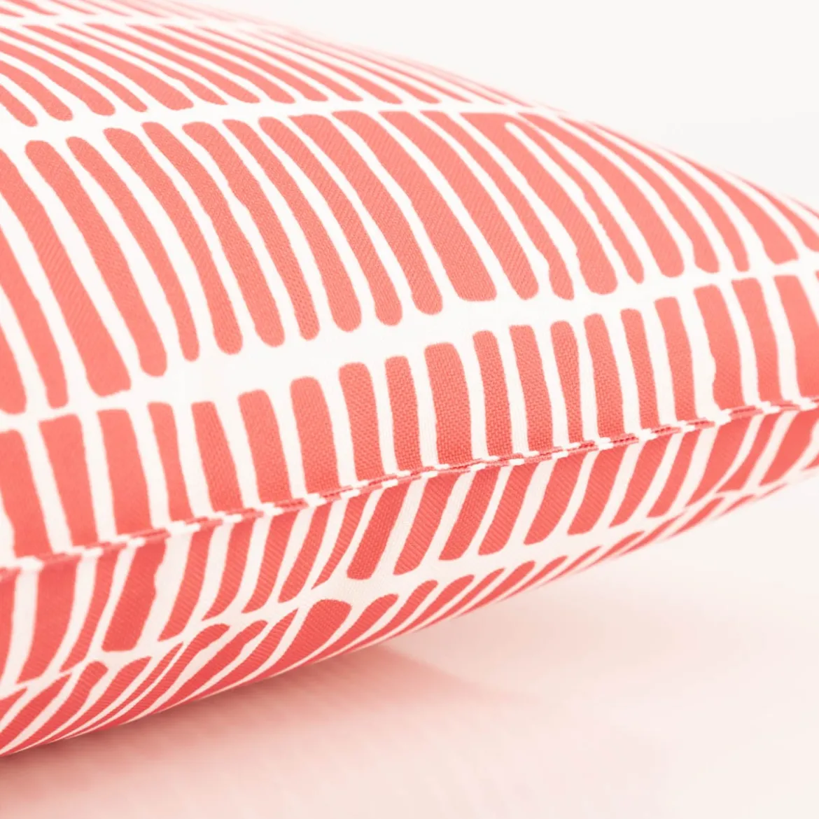 Outdoor Kissen Bliss weiß pink wasserabweisend 45x45cm