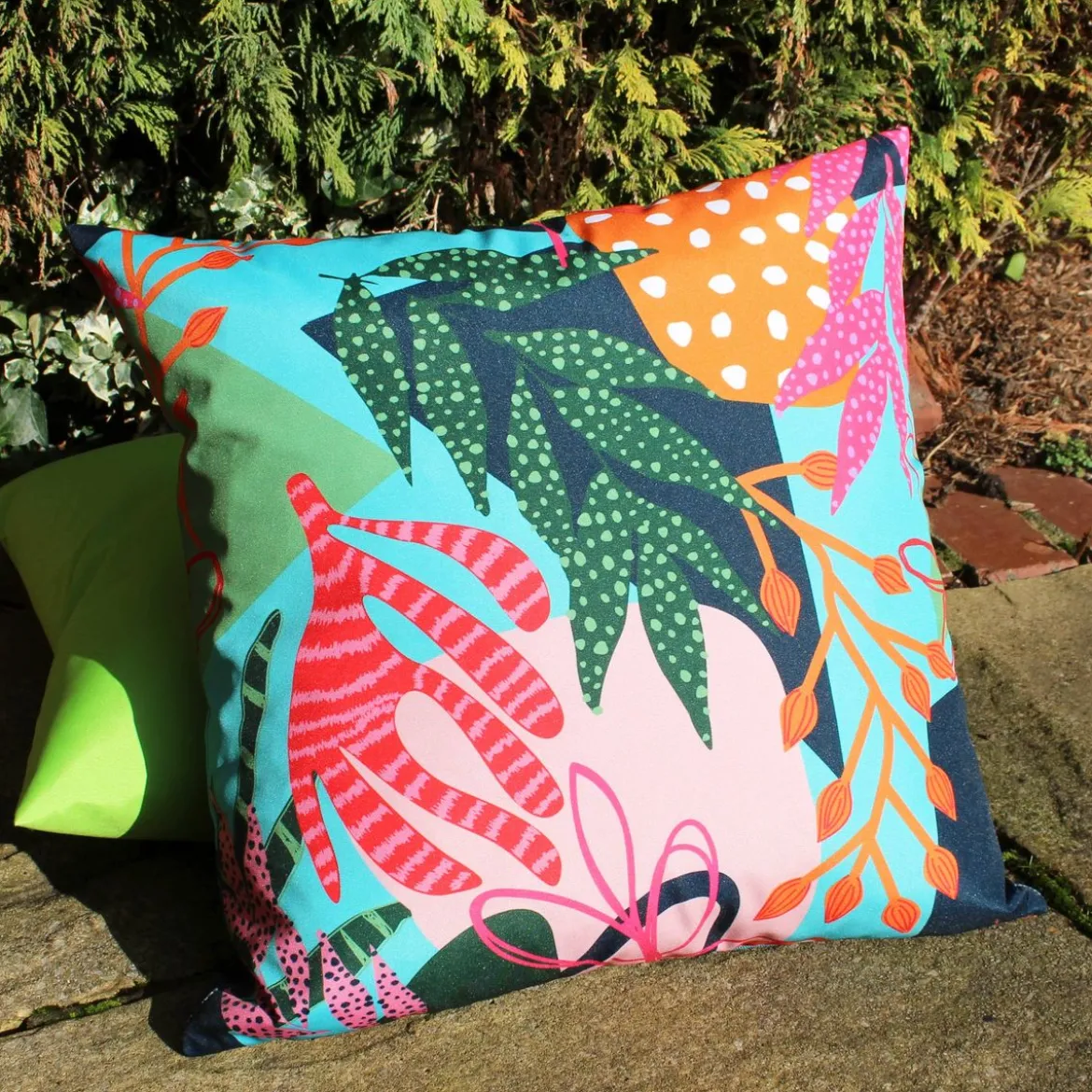 Outdoor Kissen Coralina tropische Blumen aqua pink 43x43cm