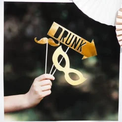 Photo Booth Set Fotorequisiten Let's celebrate 8-teilig goldfarbig