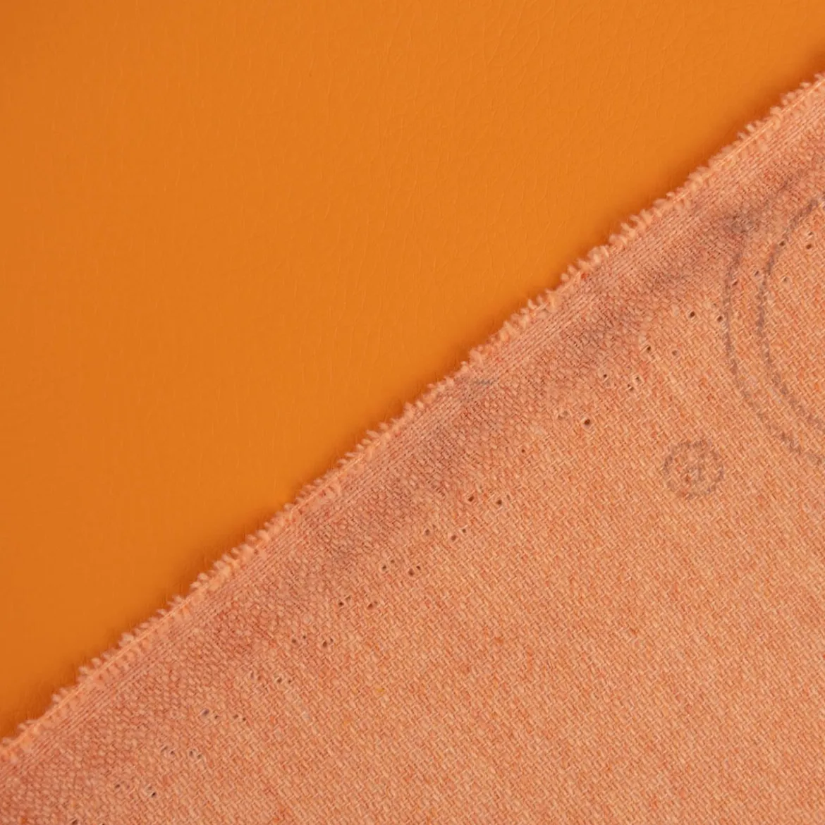 Polsterkunstleder Bezugsstoff Polsterstoff Kunstleder Kaiman Meterware hellorange 145cm