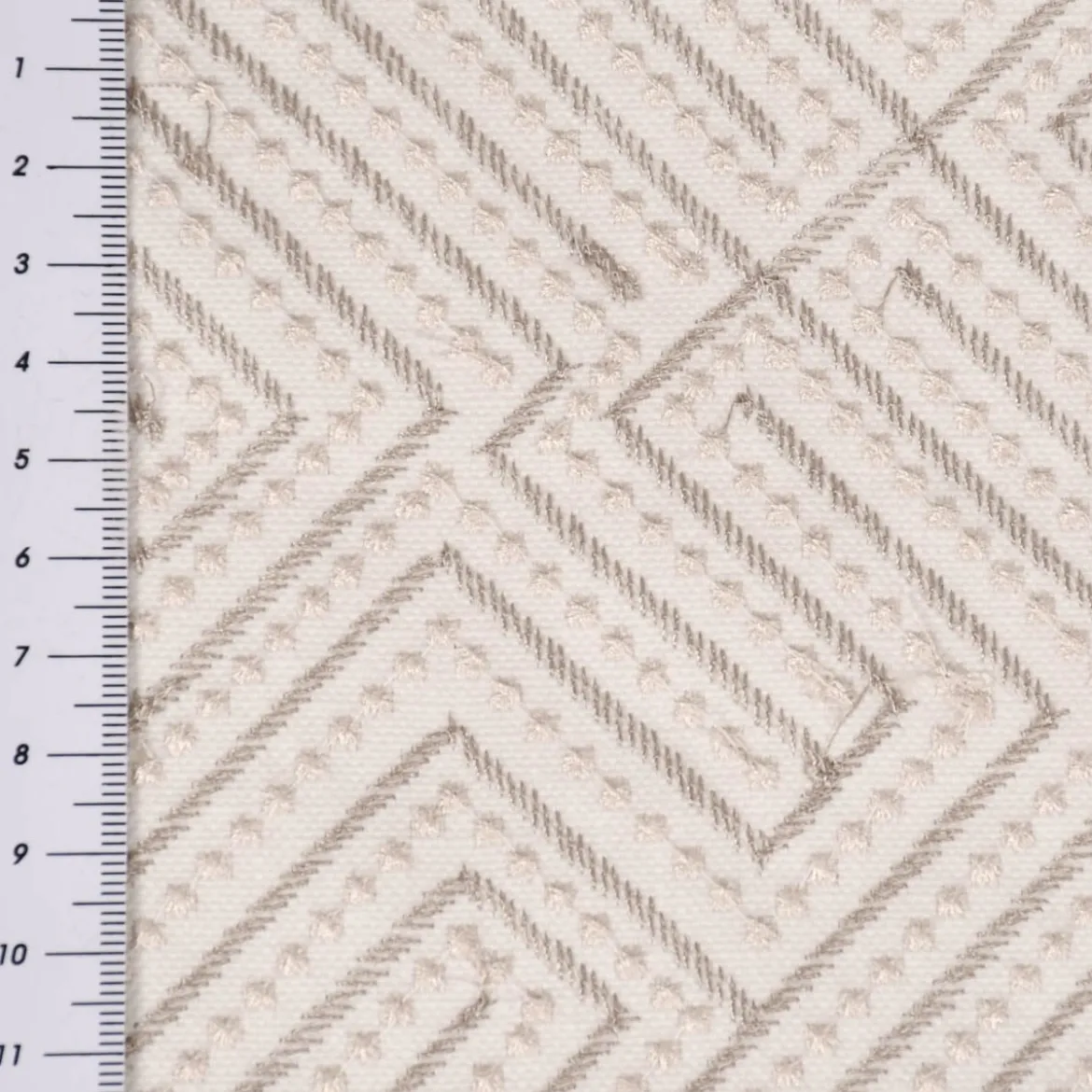 Rasch Textil Dekostoff Gardinenstoff Stickerei Grafik Arusha beige 1,4m Breite
