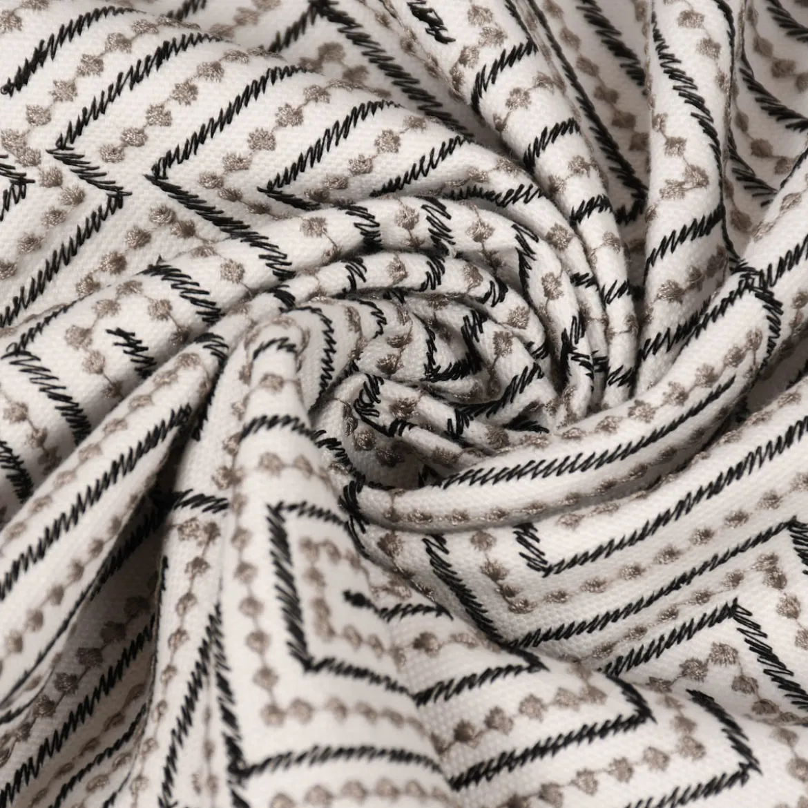 Rasch Textil Dekostoff Gardinenstoff Stickerei Grafik Arusha weiß schwarz grau 1,4m Breite