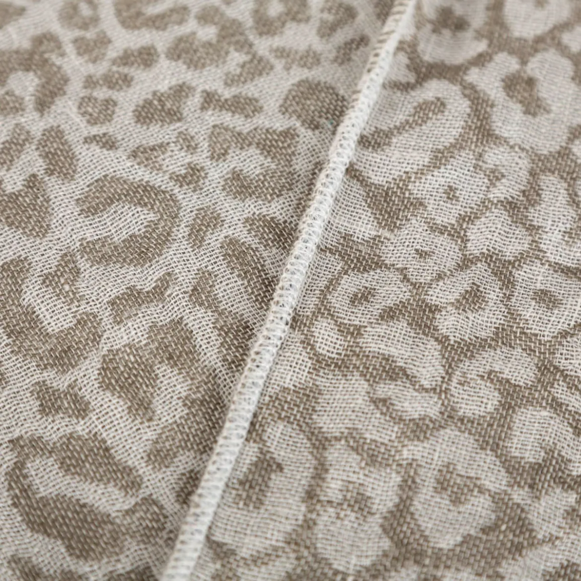 Rasch Textil Dekostoff Gardinenstoff Leinen Inbetween Safari Leomuster taupe 300cm