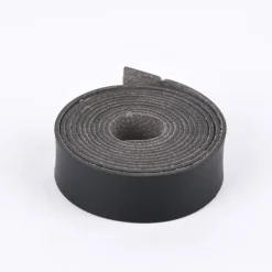 Rayher Kunstlederband flach schwarz 138x2cm