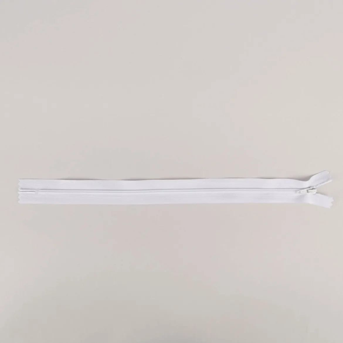 Reißverschluss Kunststoffspirale universal made in Germany 30cm Weiß