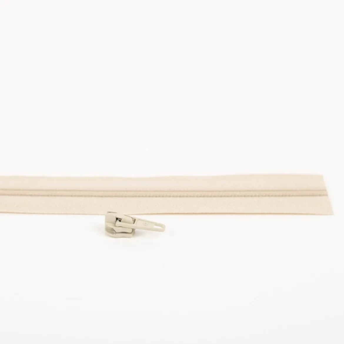 Reißverschluss Meterware made in Germany individuell zuschneidbar 25mm Beige