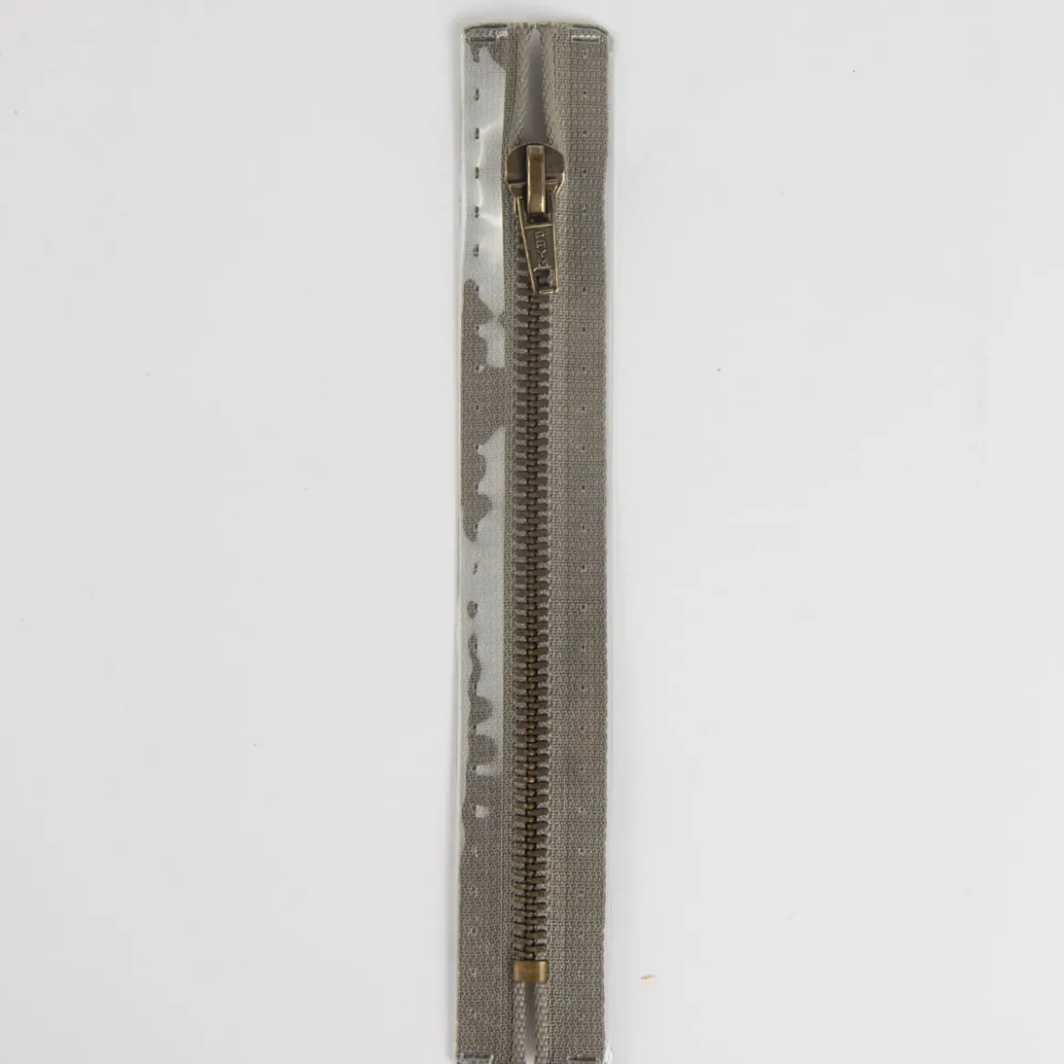 Reißverschluss M6 Typ 10 ut 18 cm am-fb Fla m-grau